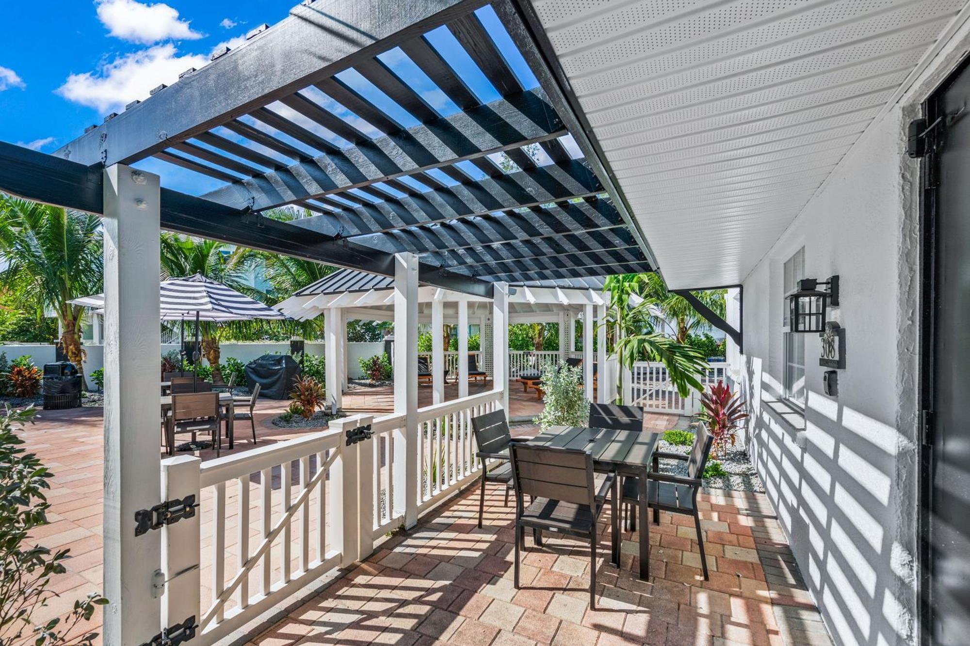 Tropic Isle At Anna Maria Island Inn Bradenton Beach Esterno foto